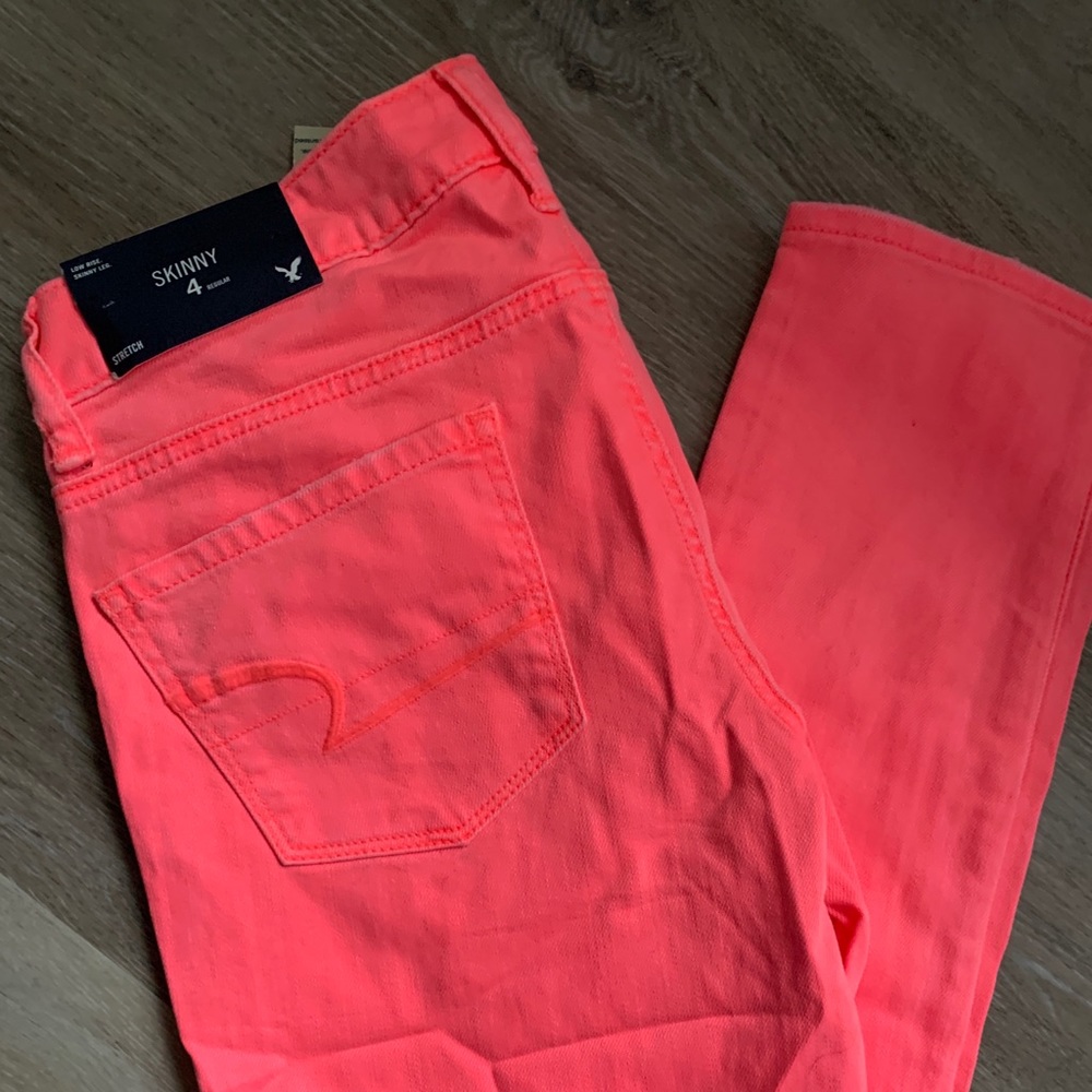 NWT AE Ripped Skinny Jeans - Picture 2 of 4